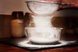 sifting_flour-chris_marchant