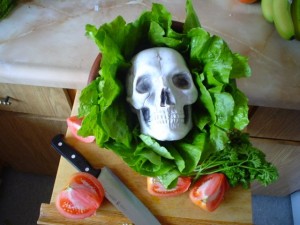 lettuce.skull.e.coli.O145